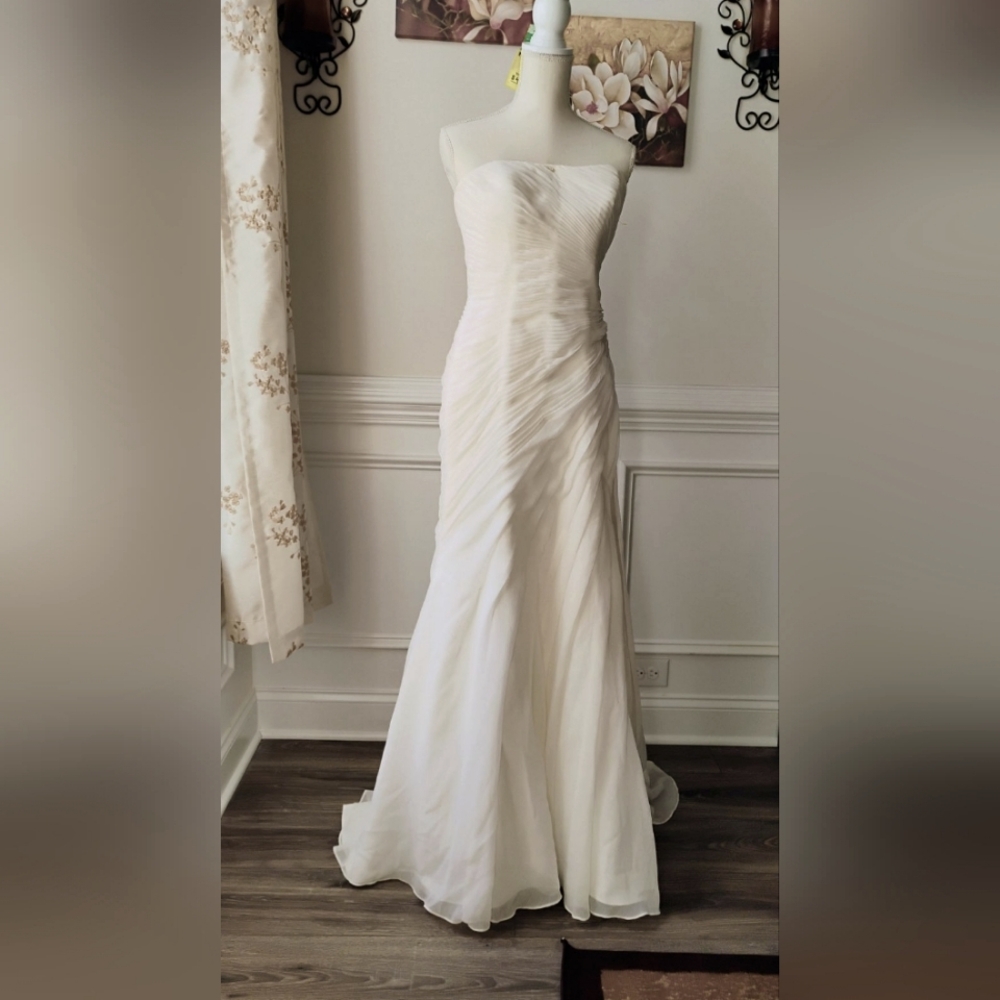 David's Bridal Crinkle Chiffon Ivory Wedding Dress Sz-10